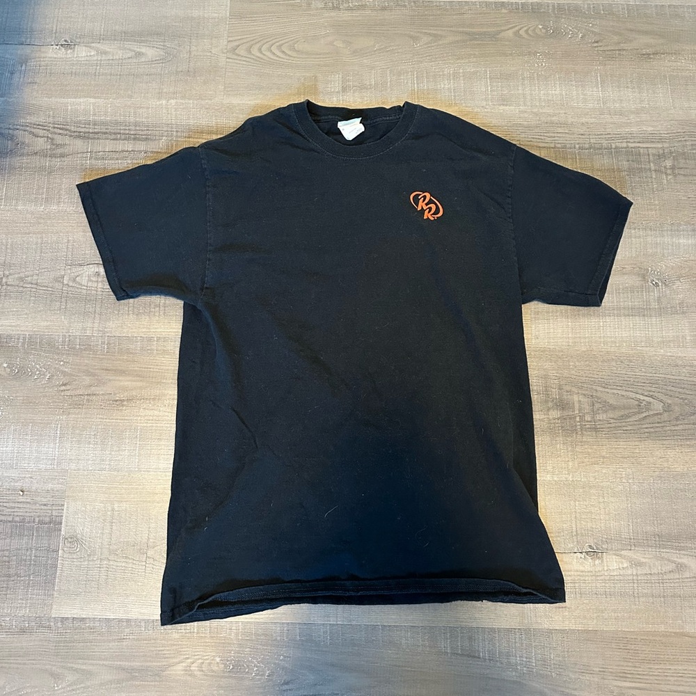 Red Robin Essential Unisex Tee